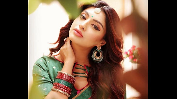 Akanksha’s Friend Had Warned Her Against Paras