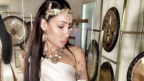 Sofia Slammed For Posting Naked Pic