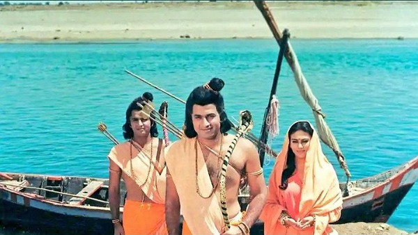 Devansh & Santan Throne