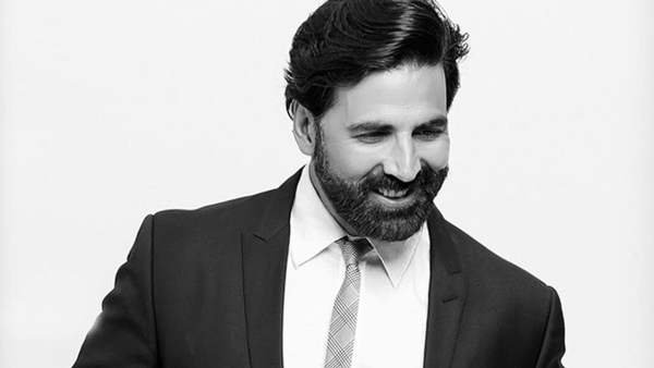 Goqii Ambassador Akshay Kumar Donates 1000 Wrist Bands With Sensors To Mumbai Police! Goqii Ambassador Akshay Kumar Donates 1000 Wrist Bands With Sensors To Mumbai Police!