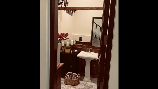 Rangoli On Her Sister Kangana Designing Her New Home