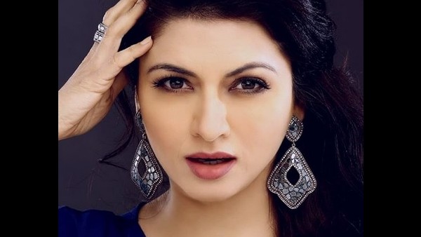 Bhagyashree On Prabhas Had A Certain Image About Him He Turned Out To Be A Soft Spoken 