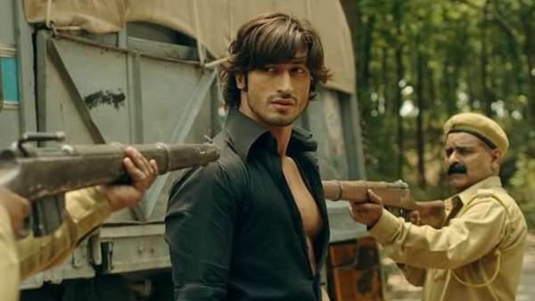 Vidyut Jammwal As Phagun
