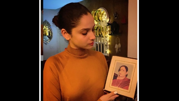 Ankita Shares A Picture With Sushant's Mother
