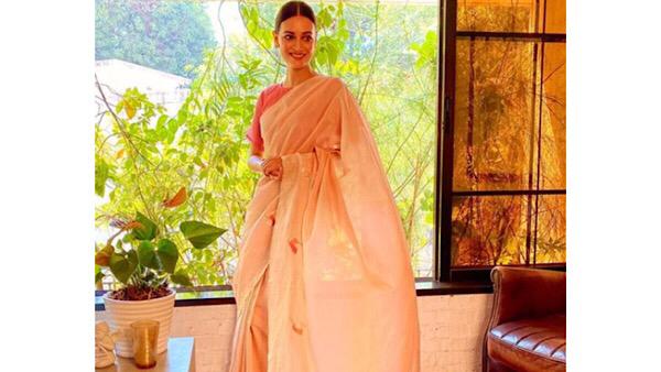 Dia Mirza Thinks There Is Nothing Like A Handloom Saree