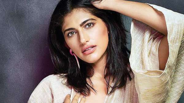 Kubbra Sait Will Be Seen In Dolly Kitty Aur Woh Chamakte Sitare