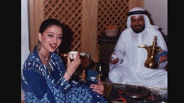 What's The Tea?