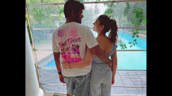 'Aww-dorable' Couple