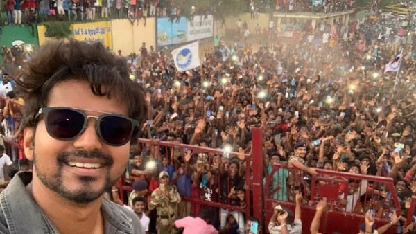 Vijay’s Neyveli Selfie Is A Part Of Master Film!