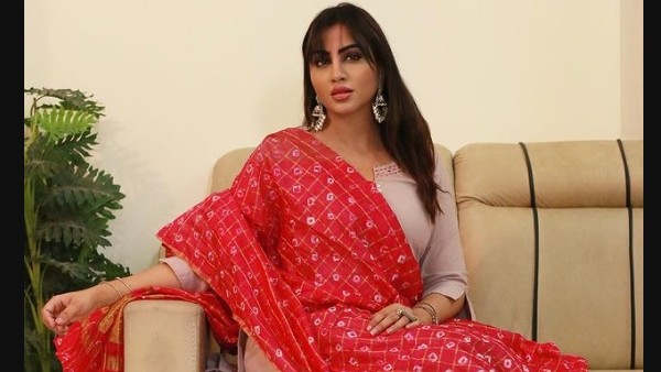 Arshi Recalls Holi Memories