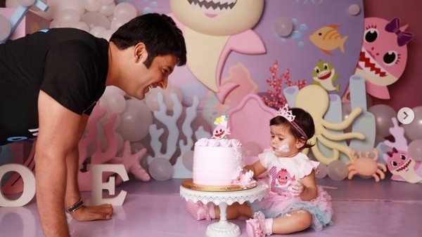 Kapil Looks On...