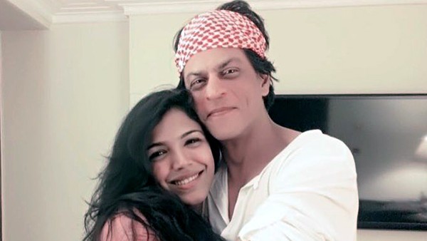 shah-rukh-khan-shriya-pilgaonkar-fan shah-rukh-khan-shriya-pilgaonkar-fan