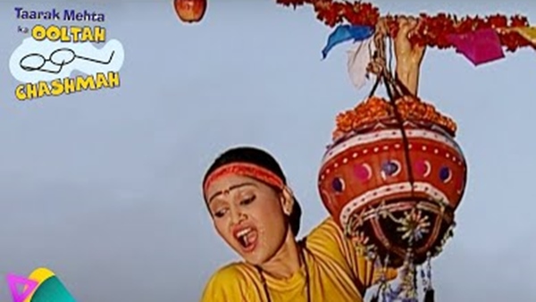 When Dayaben Fell Down While Breaking Dahi Handi