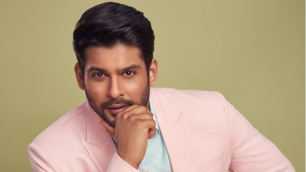 Sidharth’s Mom Had Revealed He Forced Her To Watch Vidyut’s Film On First Day