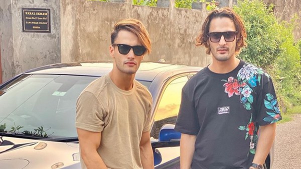 Bigg Boss 15: Asim Riaz Urges Fans To Support Umar Riaz; Says ‘He Needs It Now More Than Ever’ Bigg Boss 15: Asim Riaz Urges Fans To Support Umar Riaz; Says ‘He Needs It Now More Than Ever’