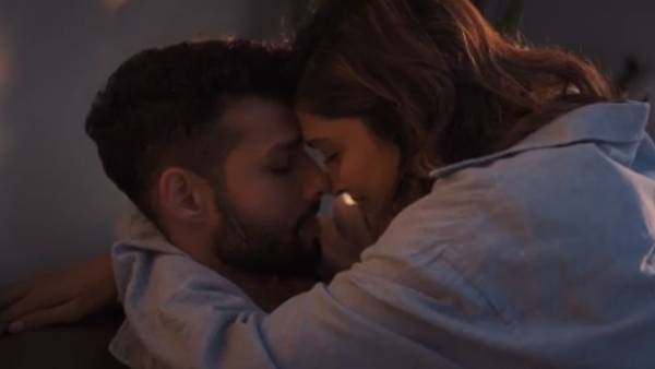 Deepika-Padukone Gehraiyaan Song Beqaaboo: This Peppy Track Shares Blossoming Romance Between Deepika & Siddhant