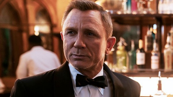 Daniel Craig Tests Positive For COVID-19 Daniel Craig Tests Positive For COVID-19