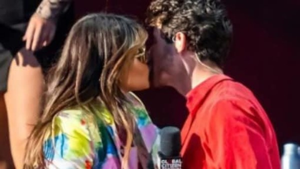 Priyanka Nick Kiss Priyanka Nick Kiss