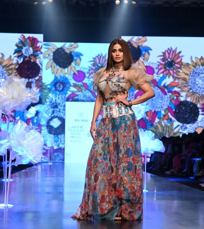LFW . में शमिता LFW . में शमिता