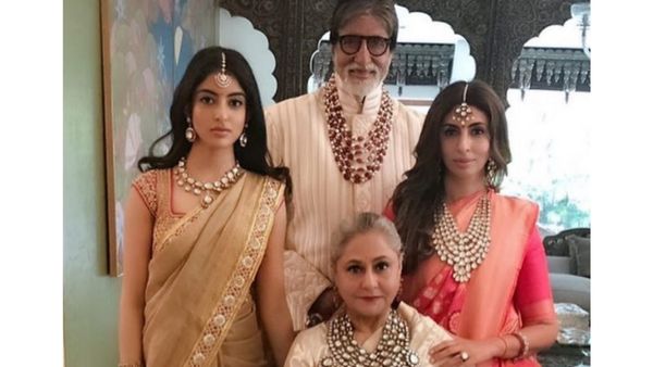navya naveli nanda, shweta bachchan, jaya bachchan, amitabh bachchan navya naveli nanda, shweta bachchan, jaya bachchan, amitabh bachchan