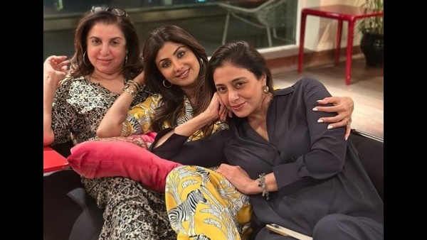 तीन बन्दूकधारी सैनिक