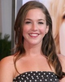 Martha MacIsaac: Age, Photos, Family, Biography, Movies, Wiki & Latest