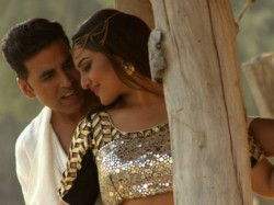 Akshay Kumar Holiday First Day Collection Box Office