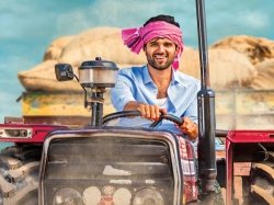 Vijay Devarakonda S Extremely Good Gesture Upon Geetha Govindam S Success