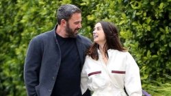 No Time To Die Ben Affleck Not Allowed To Walk The Red Carpet With Bond Girl Ana De Armas