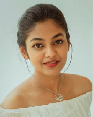 Tamil 2019 Sex Videos - Ivana (Aleena Shaji) - Photos, Videos, Birthday, Latest News, Height In  Feet - FilmiBeat