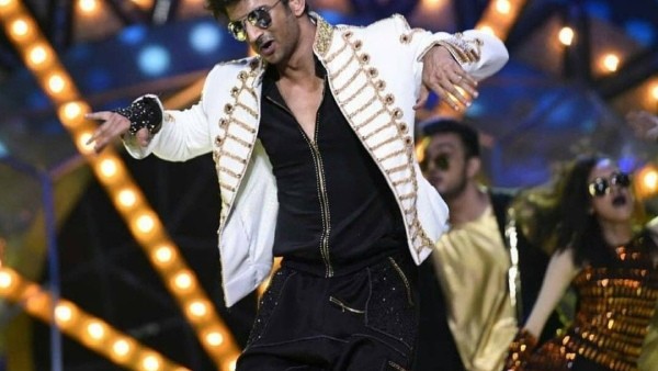 Best Indian Dancers In Bollywood: Actors Who Are Best Bollywood Dancers ...