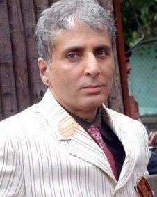 आदित्य राज कपूर (Aditya Raj Kapoor): उम्र, मूवी, फोटो, जीवनी, तस्वीरें ...