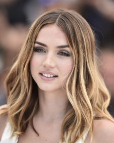 Ana de Armas: Age, Photos, Family, Biography, Movies, Wiki & Latest ...