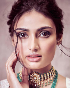 आथिया शेट्टी