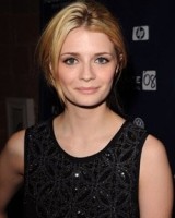 Mischa Barton: Age, Photos, Family, Biography, Movies, Wiki & Latest