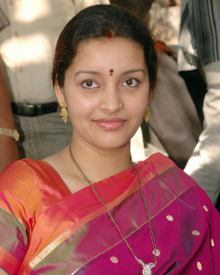 renu-desai-16607.jpg