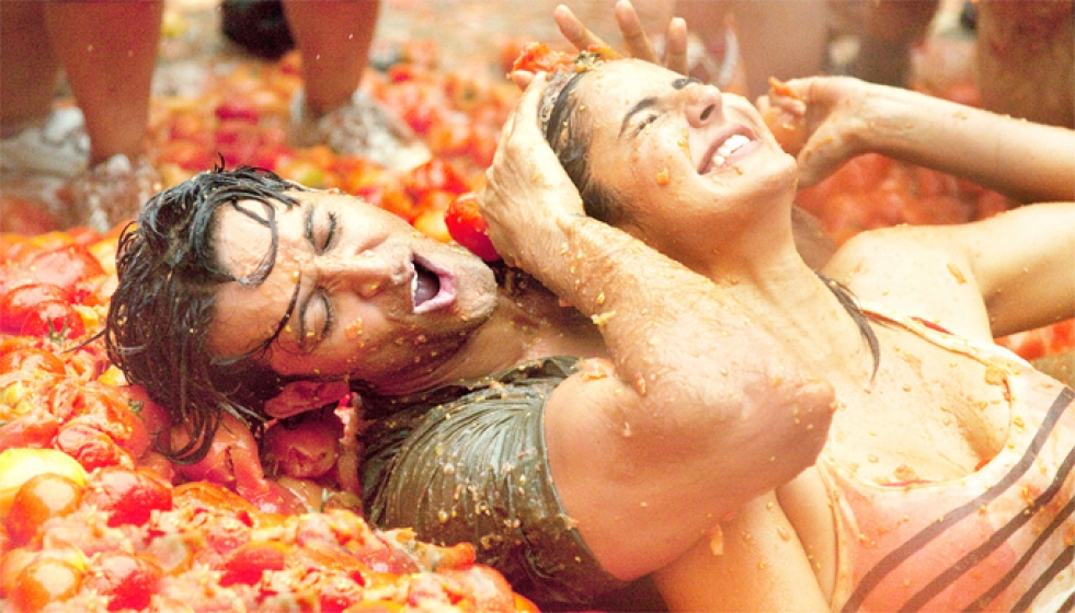 SMALL WORLD ESTRENO VENEZUELA