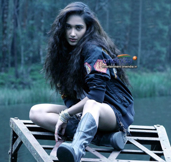 Bollywood Actors Mysterious Death Photos - FilmiBeat