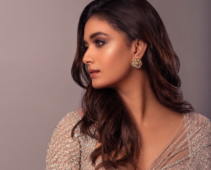 Hot Celebrity Photos | Actress Hot Images | Celebs Sexy Pictures