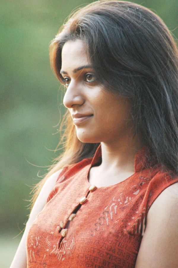 Nethra Photos [HD] Latest Images, Pictures, Stills of Nethra FilmiBeat