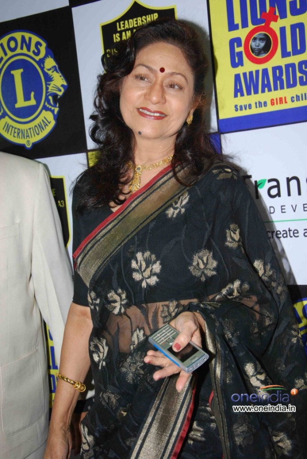 Aruna Irani Photos: Latest HD Images, Pictures, Stills & Pics - FilmiBeat