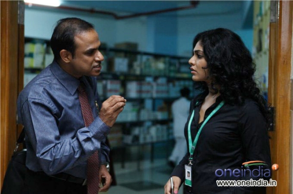 Ayalum Njanum Thammil Photos: HD Images, Pictures, Stills, First Look