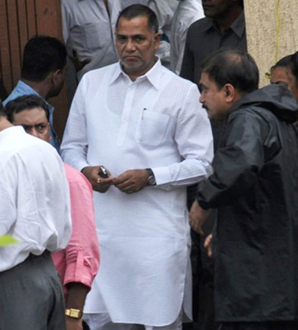 Rajesh Khanna's funeral procession Photos FilmiBeat