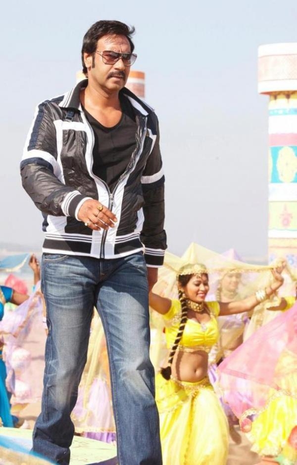 Himmatwala Photos Hd Images Pictures Stills First Look Posters Of Himmatwala Movie Filmibeat