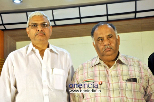 attarintiki daredi chappals