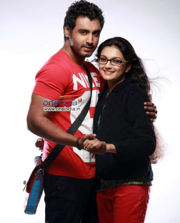 Thakkali Photos Hd Images Pictures Stills First Look Posters Of Thakkali Movie Filmibeat