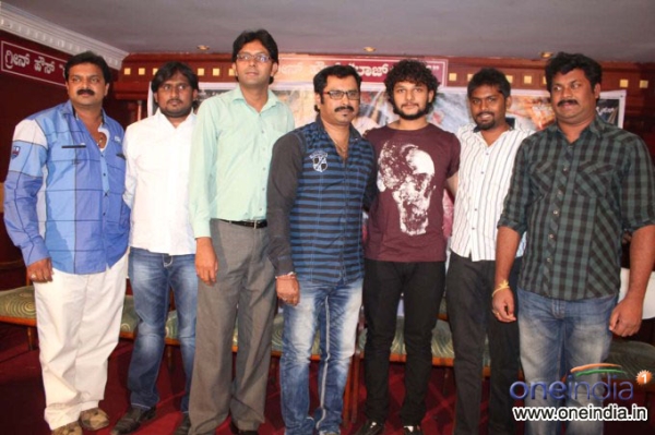 Karnataka Ayodhyapuram Film Press Meet Photos FilmiBeat