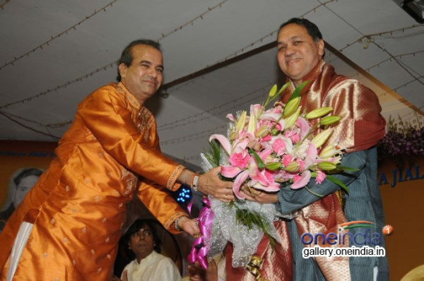 Ustad Ghulam Mustafa Khan honored at the 14th Vasantotsav Photos