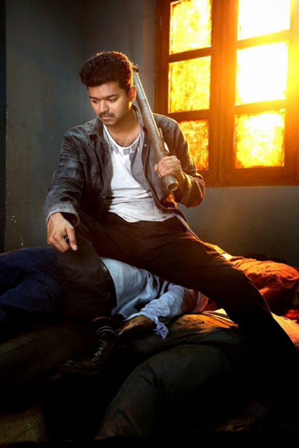 Kaththi Photos Hd Images Pictures Stills First Look Posters Of Kaththi Movie Filmibeat