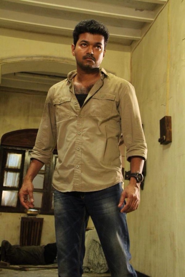Kaththi Photos Hd Images Pictures Stills First Look Posters Of Kaththi Movie Filmibeat